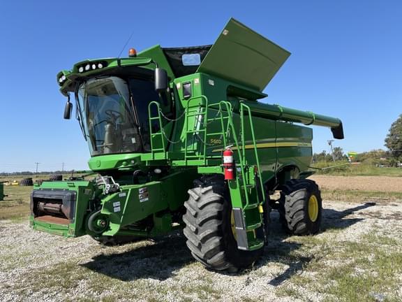 Image of John Deere S680 equipment image 1
