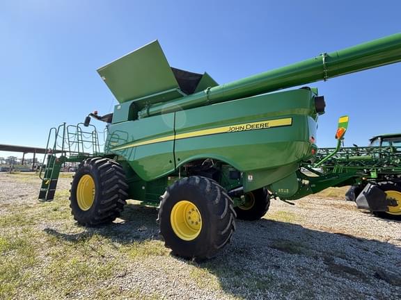 Image of John Deere S680 equipment image 3
