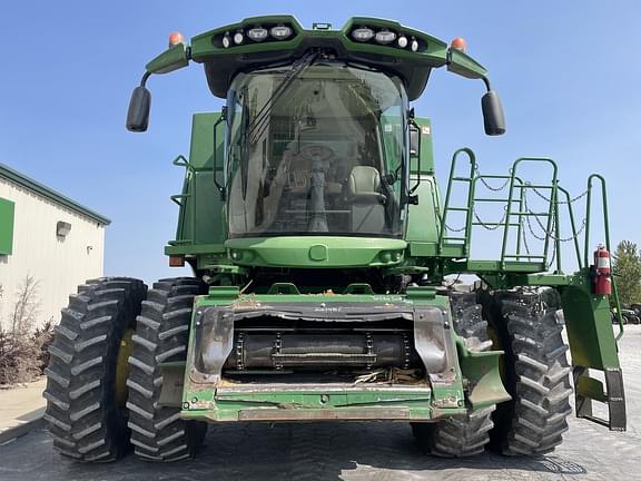 Image of John Deere S680 equipment image 3