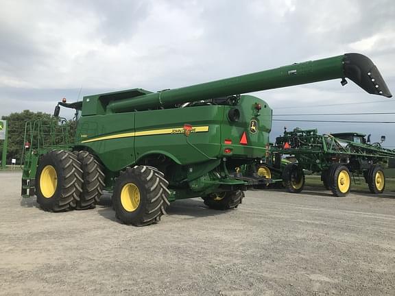 Image of John Deere S680 equipment image 3