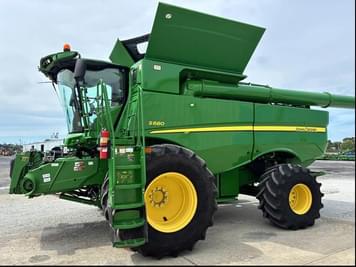 Main image John Deere S680