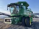 2017 John Deere S680 Image