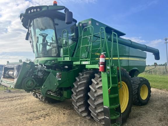 Image of John Deere S680 equipment image 2