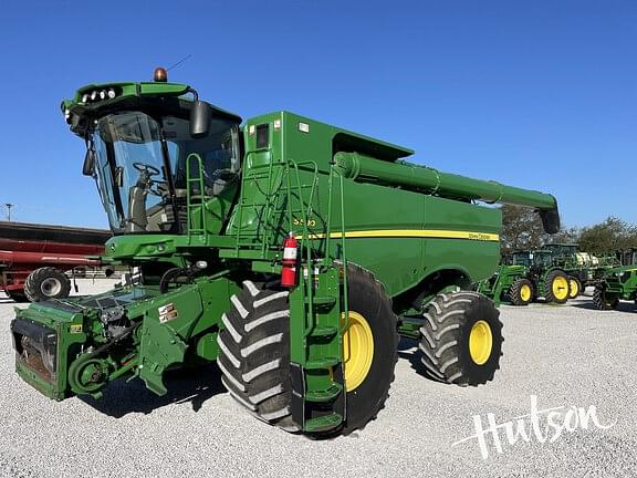 Image of John Deere S680 equipment image 2