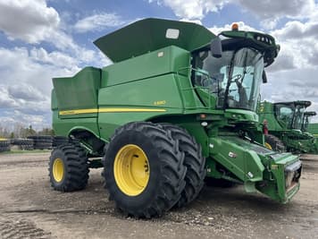 Main image John Deere S680