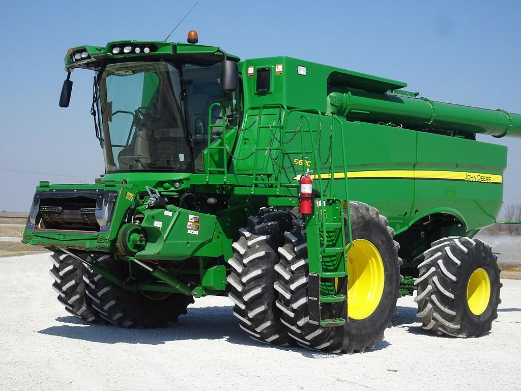 Image of John Deere S680 Primary image