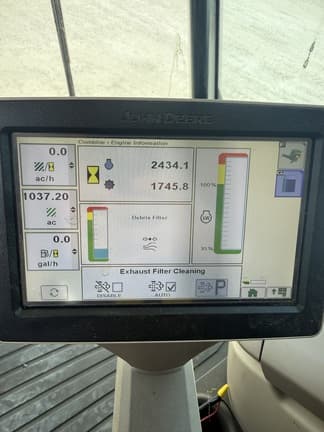 Image of John Deere S680 equipment image 4