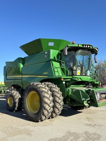 Main image John Deere S680