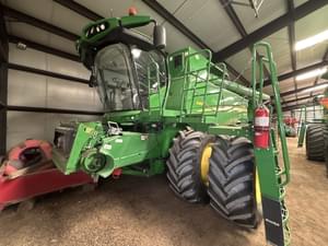 2017 John Deere S680 Image