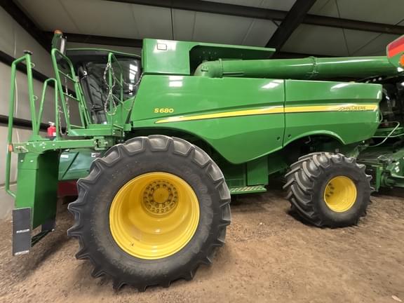 Image of John Deere S680 Primary image