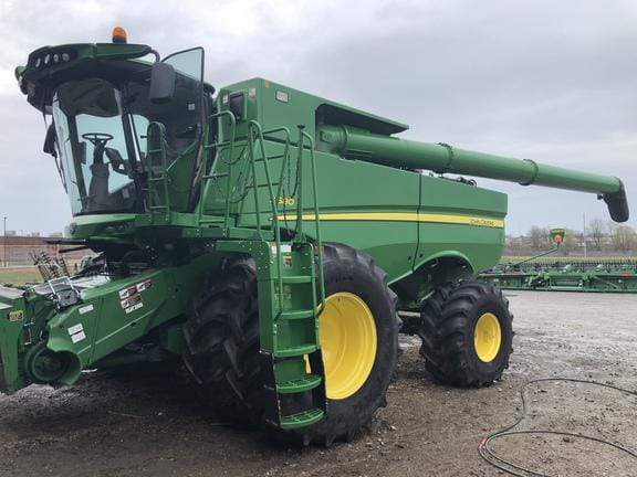 Main image John Deere S680