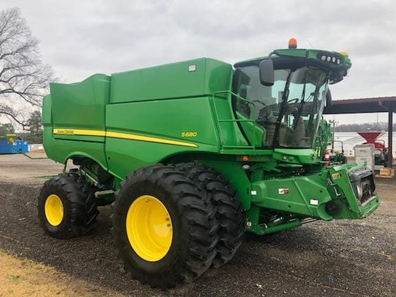 Main image John Deere S680