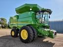 2017 John Deere S680 Image