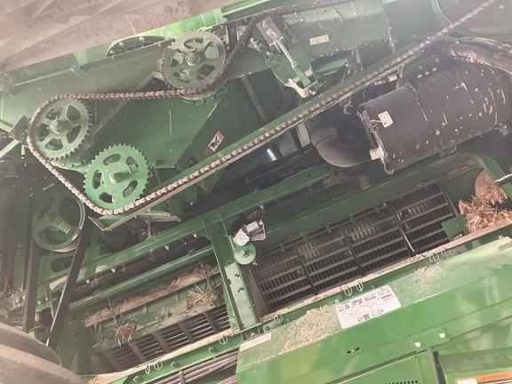 Image of John Deere S680 equipment image 3