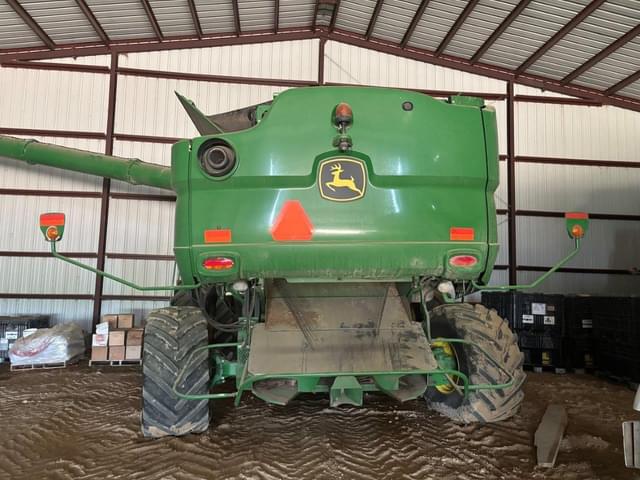 Image of John Deere S680 equipment image 2