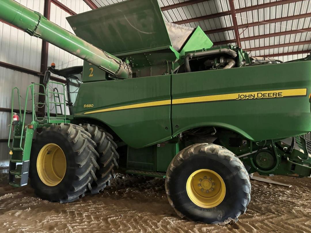 Image of John Deere S680 Primary image