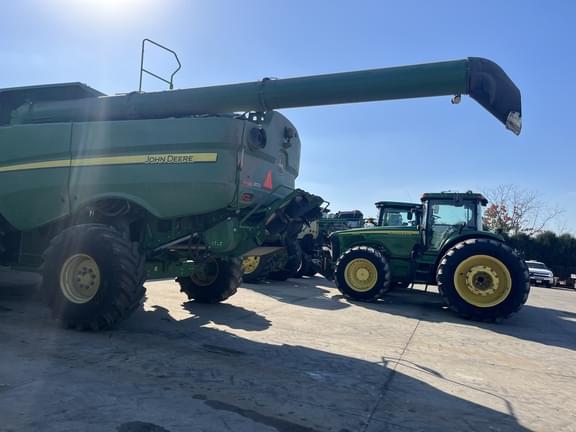Image of John Deere S680 equipment image 2