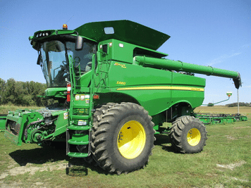 Main image John Deere S680