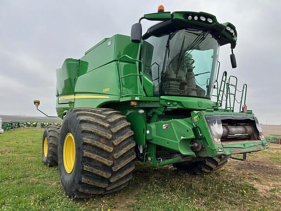 Image of John Deere S680 equipment image 3
