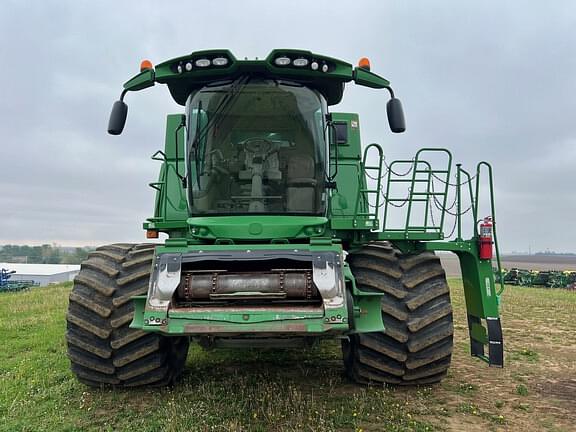 Image of John Deere S680 equipment image 2