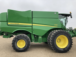 2017 John Deere S680 Image