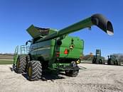 Thumbnail image John Deere S690 5