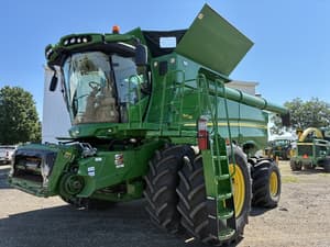 2017 John Deere S690 Image