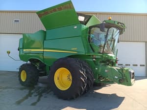 2017 John Deere S690 Image