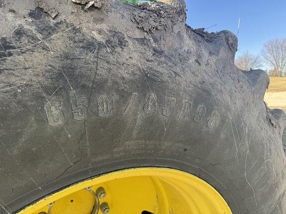 Image of John Deere S690 equipment image 3