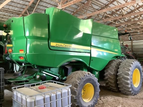 Image of John Deere S690 equipment image 4