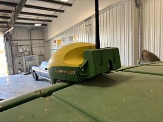 Image of John Deere StarFire 6000 Image 1