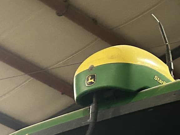 Image of John Deere StarFire 6000 equipment image 1