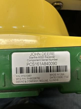 Image of John Deere StarFire 3000 equipment image 2