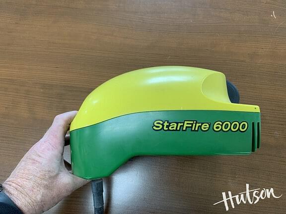 Image of John Deere StarFire 6000 equipment image 1
