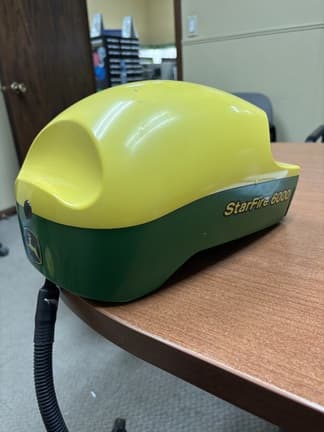 Image of John Deere StarFire 6000 Primary image