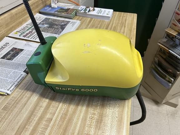 Image of John Deere StarFire 6000 Primary image