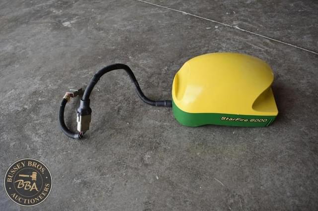 Image of John Deere StarFire 6000 equipment image 1