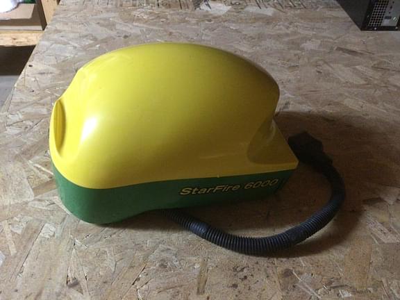 Image of John Deere StarFire 6000 Image 1