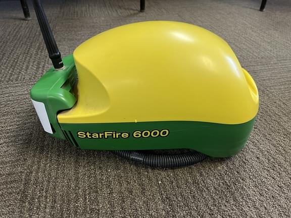 Image of John Deere StarFire 6000 Image 1