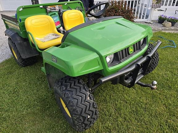 Image of John Deere Gator TS 4x2 equipment image 3