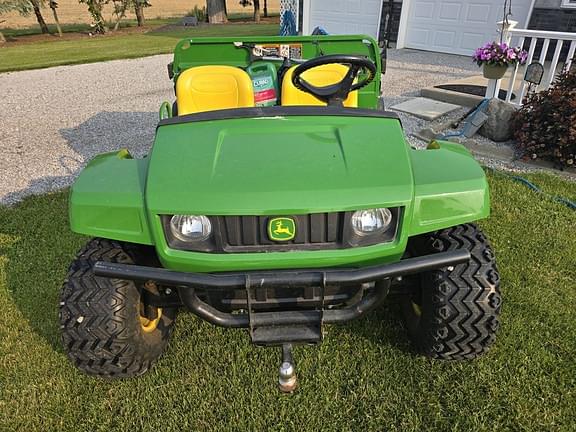 Image of John Deere Gator TS 4x2 equipment image 1