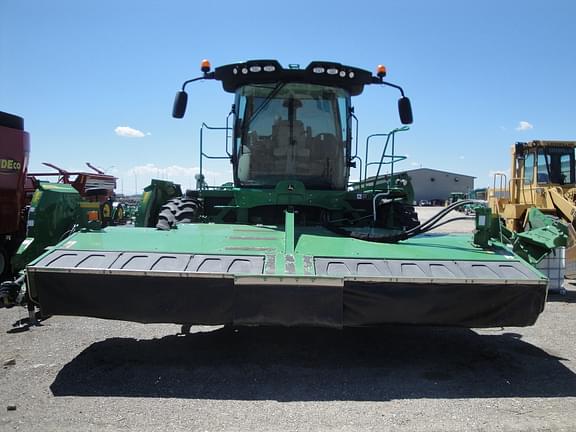 Image of John Deere W235 equipment image 2
