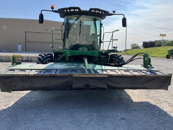 Image of John Deere W235 equipment image 4