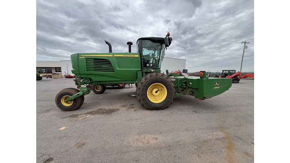 Image of John Deere W235 Primary image