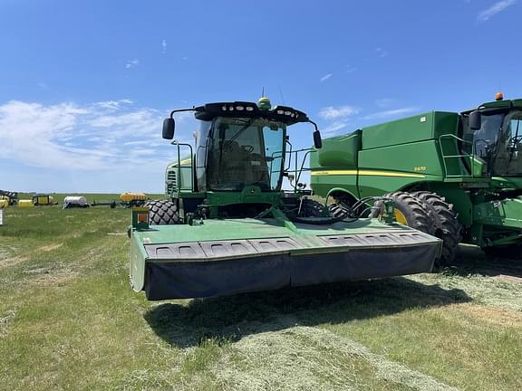 Image of John Deere W235 equipment image 1