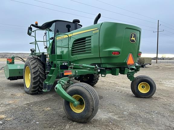 Image of John Deere W235 equipment image 4