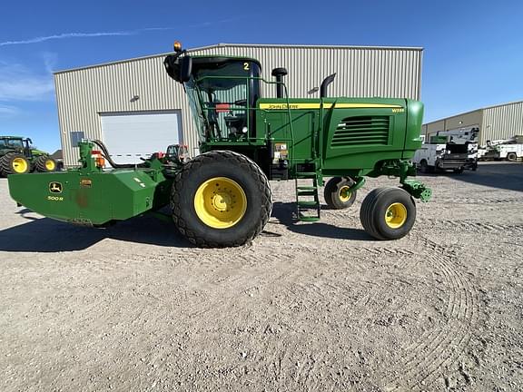 Image of John Deere W235 equipment image 1