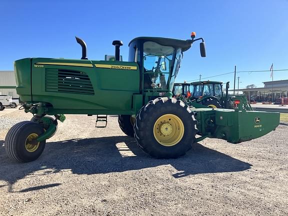 Image of John Deere W235 equipment image 3