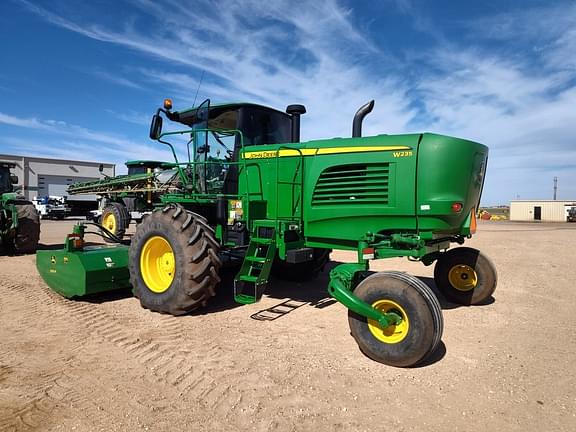 Image of John Deere W235 equipment image 2