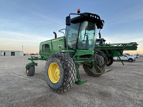 Image of John Deere W235 equipment image 2